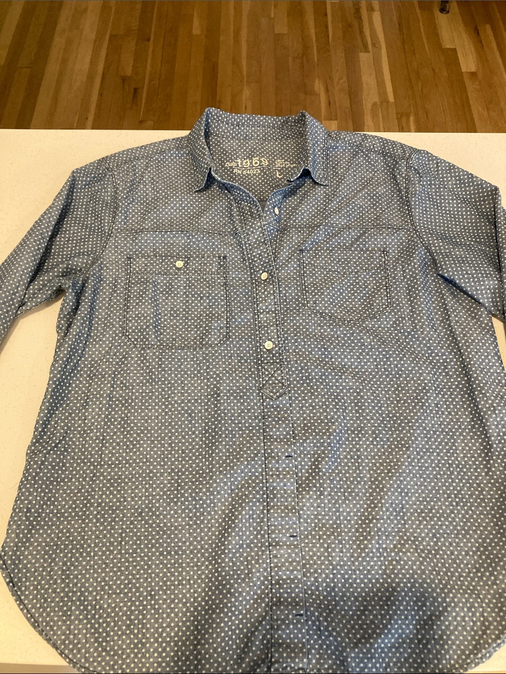 GAP Women’s Blue Dot-Print Button-Down Shirt